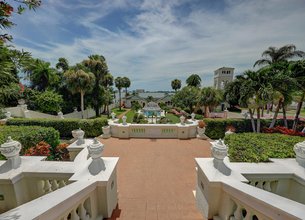Legendary for its geography, mystical for its presence, the South Home of the pedigreed Century Oaks Estate awaits its future legacy…